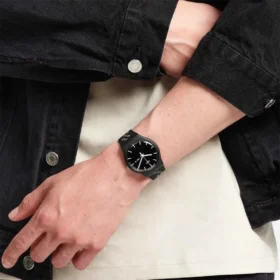 Black Milk da Swatch