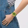 Swatch cegado pelo Neon